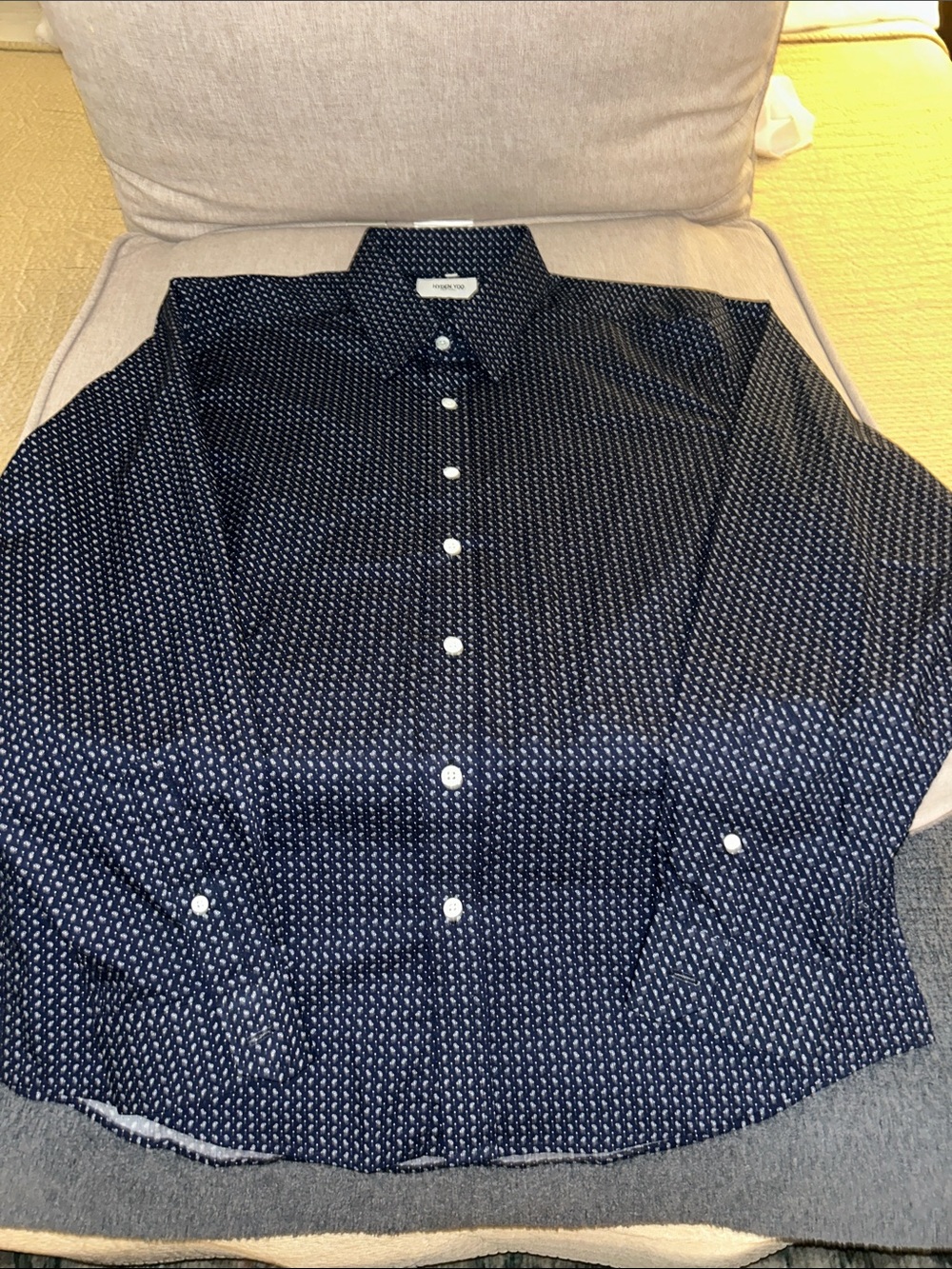 Men's Navy Patterned Long-Sleeve Button-Down Shirt